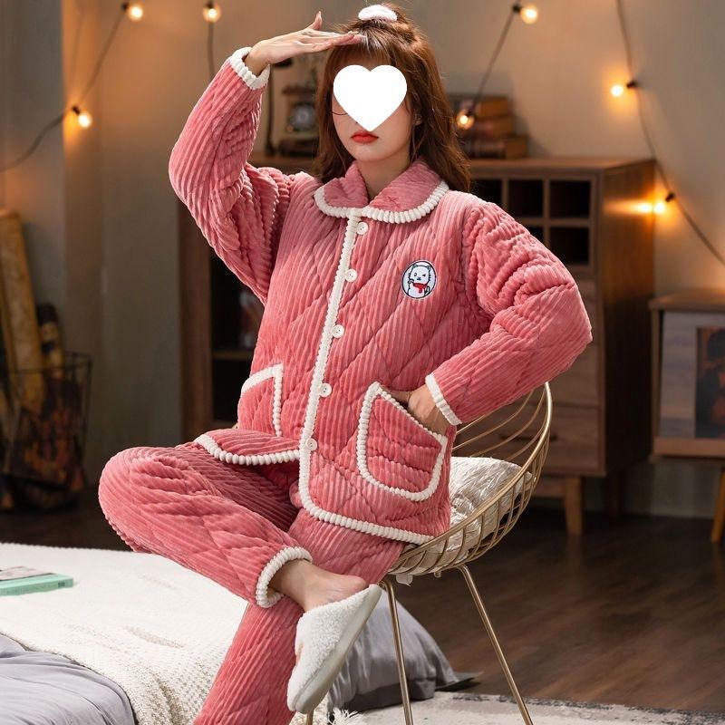 Пижама женская трехслойная утолщенная и милая зимняя можно носить больших размеров теплая стеганая домашняя одежда