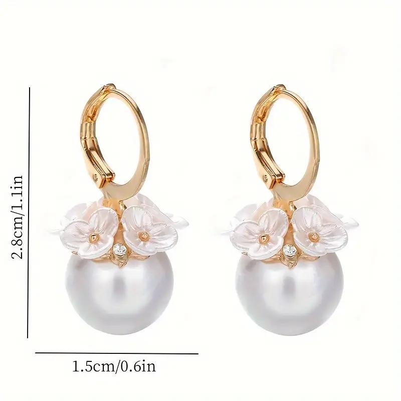 1 пара элегантных украшений с цветочным дизайном, идеально подходящих для повседневной одежды или вечеринок, серьги с искусственным жемчугом, сплав с цветком