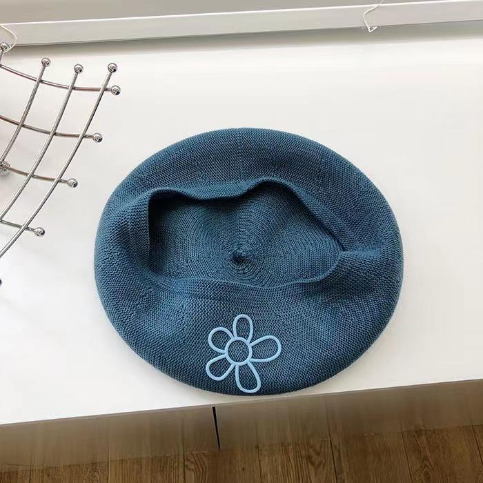 Vintage Japanese Knitted Flower Beret Hat for Women Autumn Winter Milk Silk Breathable Painter Pumpkin Hats Dome Beanie Cap Ins Style
