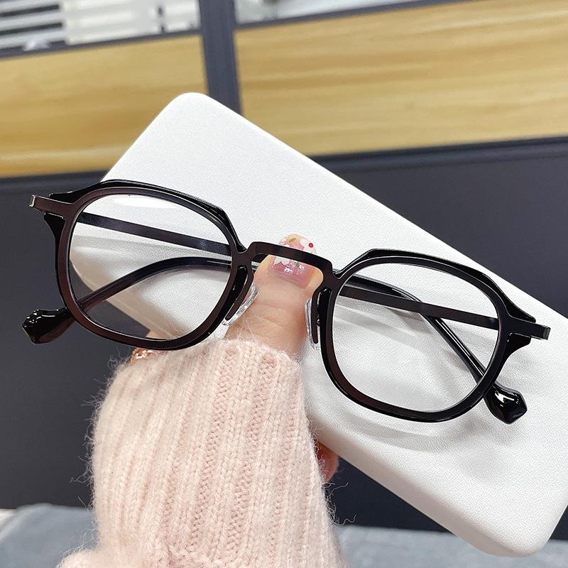 Anti Blue Light Metal Myopia Glasses Men Women Fashion Anti Radiation Nearsighted Glasses With Grade -0 .5 To -6 .0