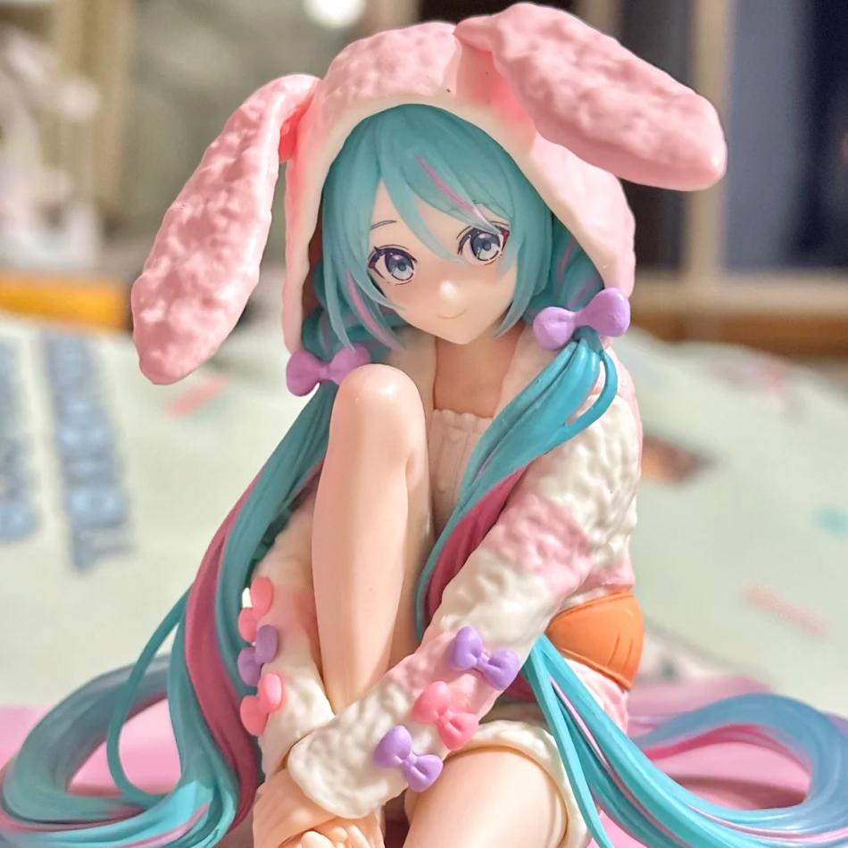 15 см Аниме ХАТСUNE MIKU Фигурка Стопор для лапши Фигурка Кроличьи ушки Пижама Модель Игрушка Кукла Фигурка Действия Коллекция Подарки ПВХ