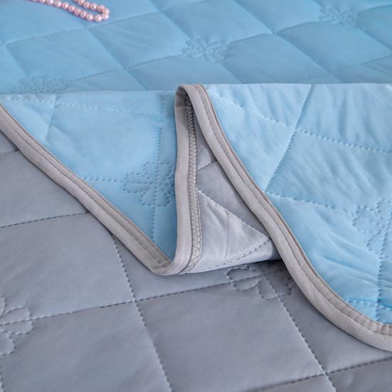 Cooling Comforter for Hot Sleepers Breathable Summer Quilt Air Condition Comforter Cool Blanket for Night Sweats Bed Couch