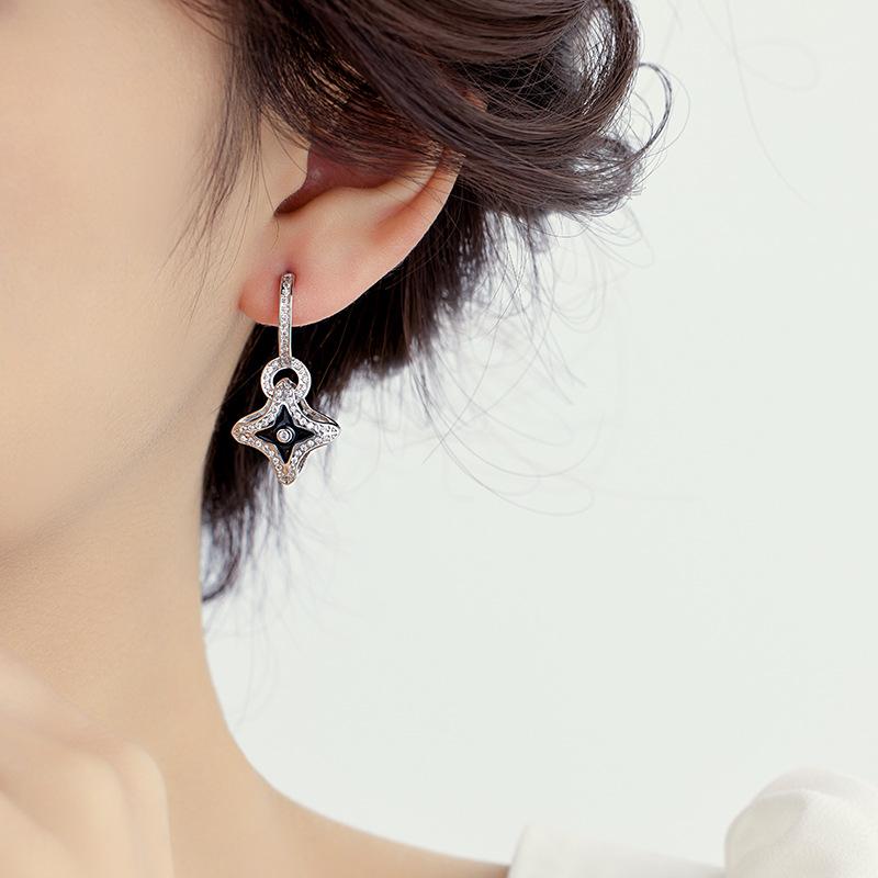 Четырехлистный клевер геометрические циркониевые серьги-капли с маслом женские высококачественные серьги Sense маленькие ароматные темпераментные серьги в стиле ретро