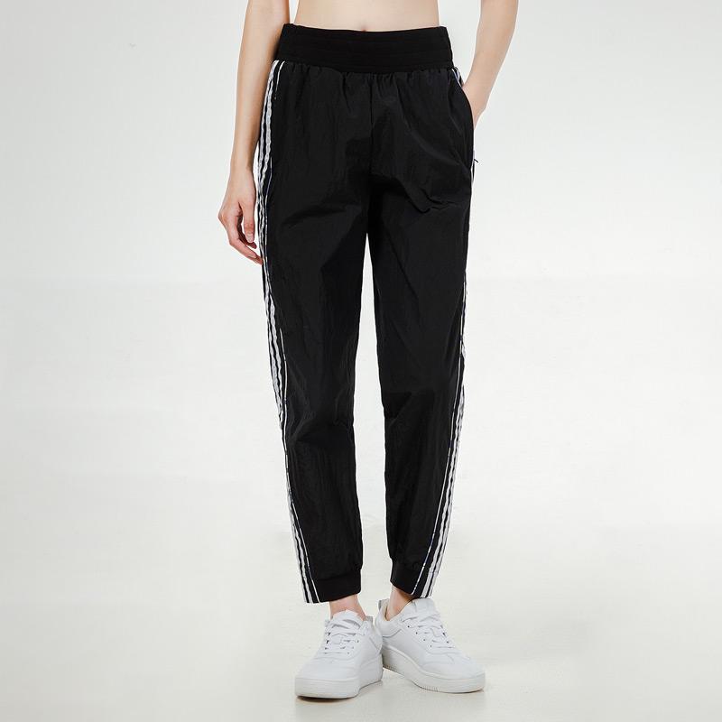 adidas Штаны спортивные женские черные H09726