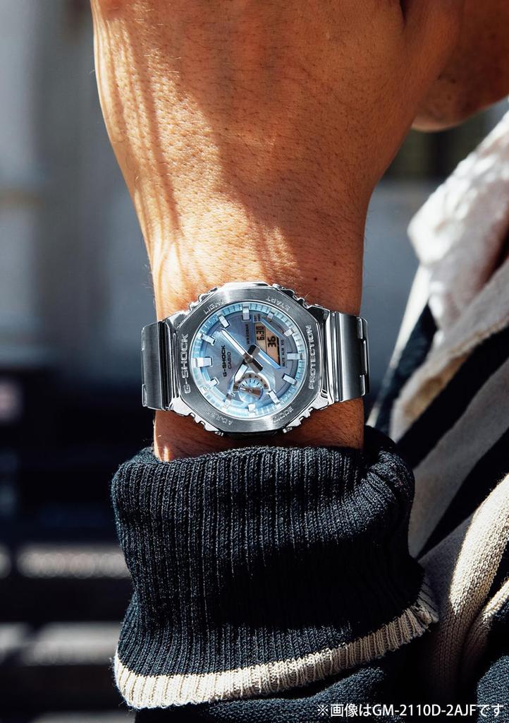 Часы с металлическим ободом и ремешком Модель Silver [Casio] G-Shock [] GM-2110D-2AJF Мужские