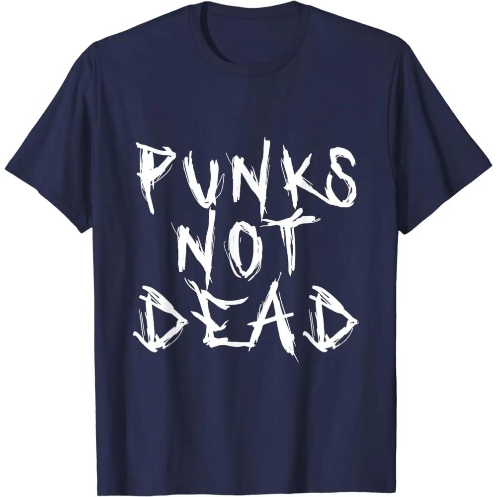 Футболка рокера с надписью «Punks Not Dead» в стиле панк-рок, эстетическая субкультура