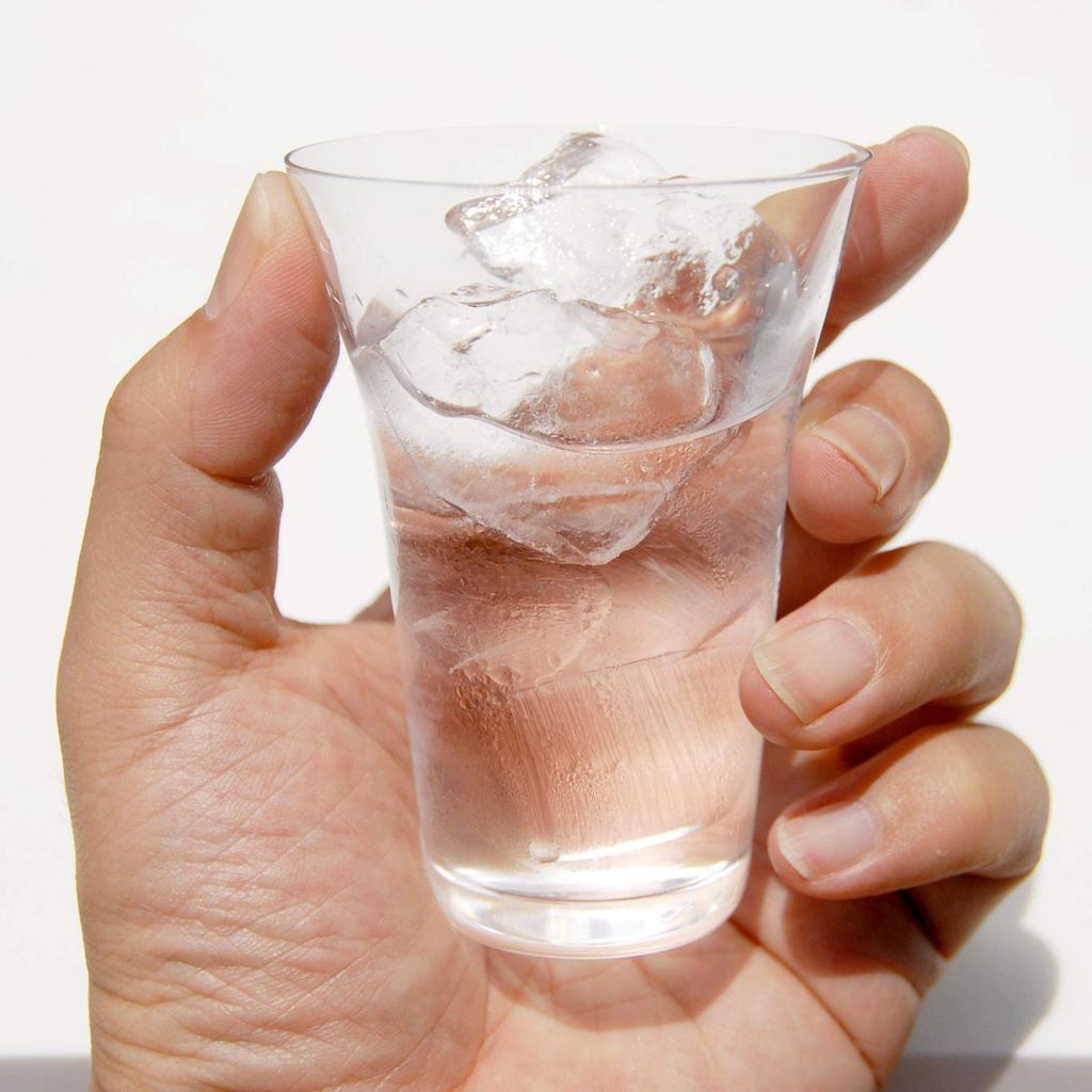 Wired Beans Eternal Glass Wine Thinly Comes in a Japanese Cedar Box Tumbler, Blown, 150ml, (Transparent (Clear))