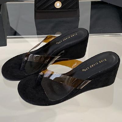 Женская обувь – Сандалии