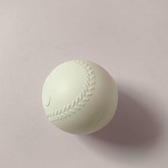 Детский бейсбольный набор с 4 мячами и пусковой установкой T-Ball