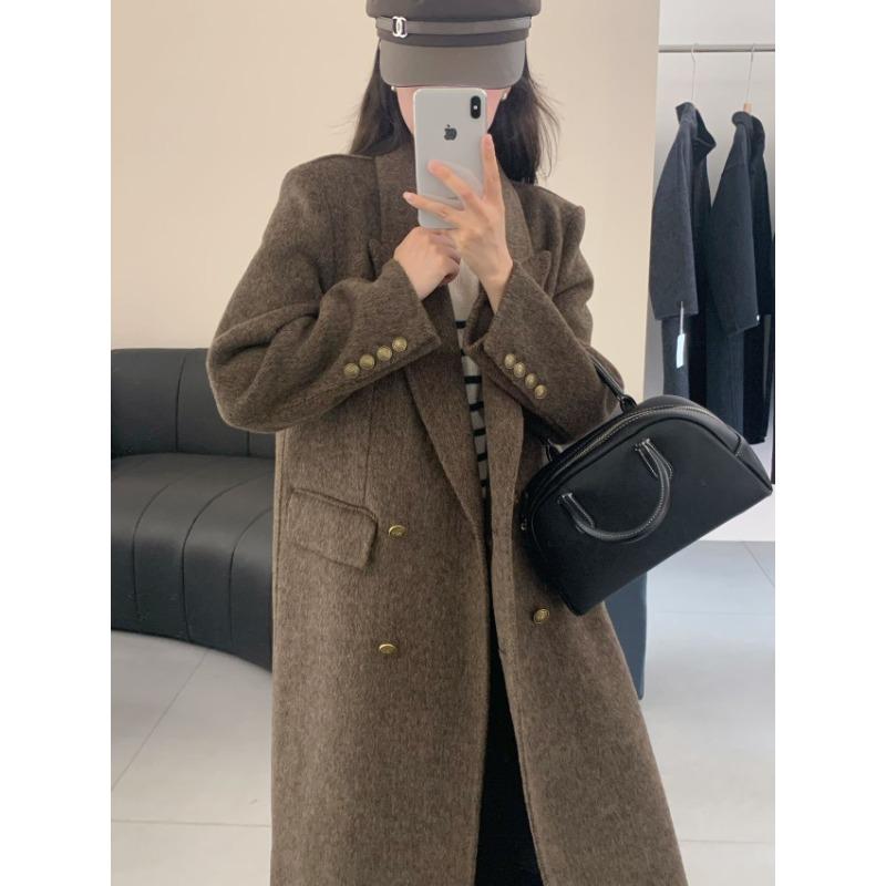 Retro Gold Buckle Brown Suit Double-sided Wool Coat for Women Autumn and Winter Double-breasted Mid-length Herringbone Wool Coat