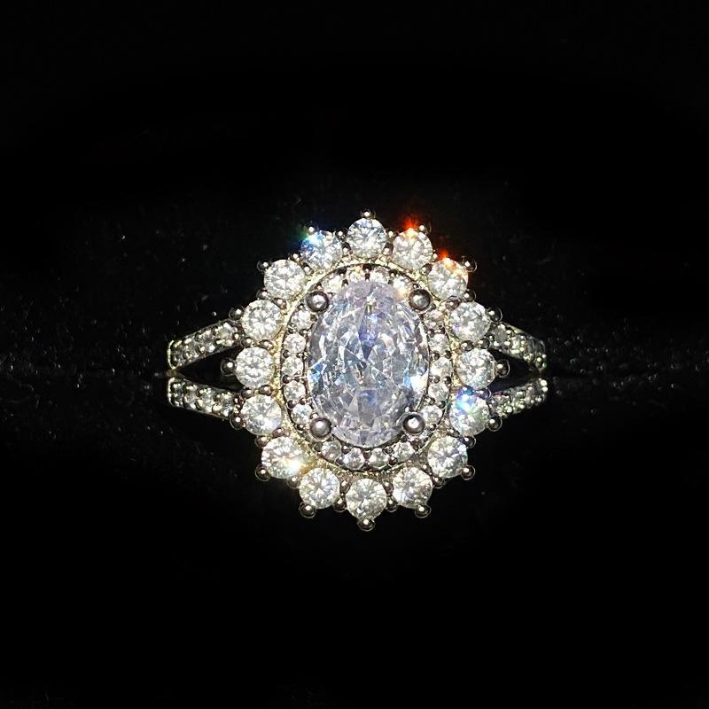 2026 Aquamarine Sunflower Ring Women's Light Luxury High-End Full of Diamond Flower Ring