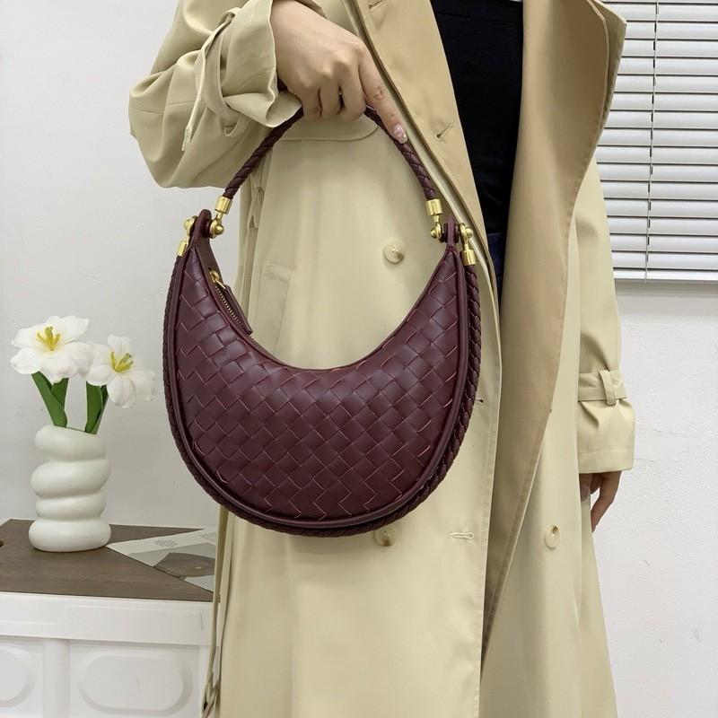 Womens Genuine Leather Woven Underarm Bag Versatile Crescent Shoulder Crossbody