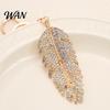 Anti-oxidation Keychain Pendant Rhinestones Inlaid Feather Shape Key Chain Bag Charm with Anti-Oxidation Lobster Clasp Backpack Accessory
