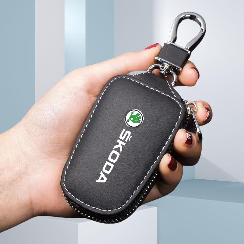 LQLT3 Leather Car Key Case Keychain for Skoda Kodiaq Rapid Fabia Enyaq Superb Octavia Karoq Key Cover Protector Bag Accessories