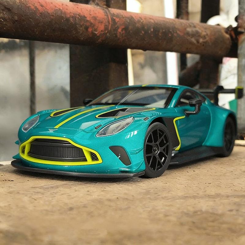 1:24 BMW M4 GT3 Alloy Sports Car Model Diecasts Metal Racing Car Vehicles Model Simulation Sound Light Collection Kids Toys Gift