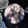 Игровой значок-брошь Identity V Круглый 58 мм Двойное мерцание Отражающий значок-булавка DIY Аксессуары для одежды Рюкзака Подарок для фанатов Новый