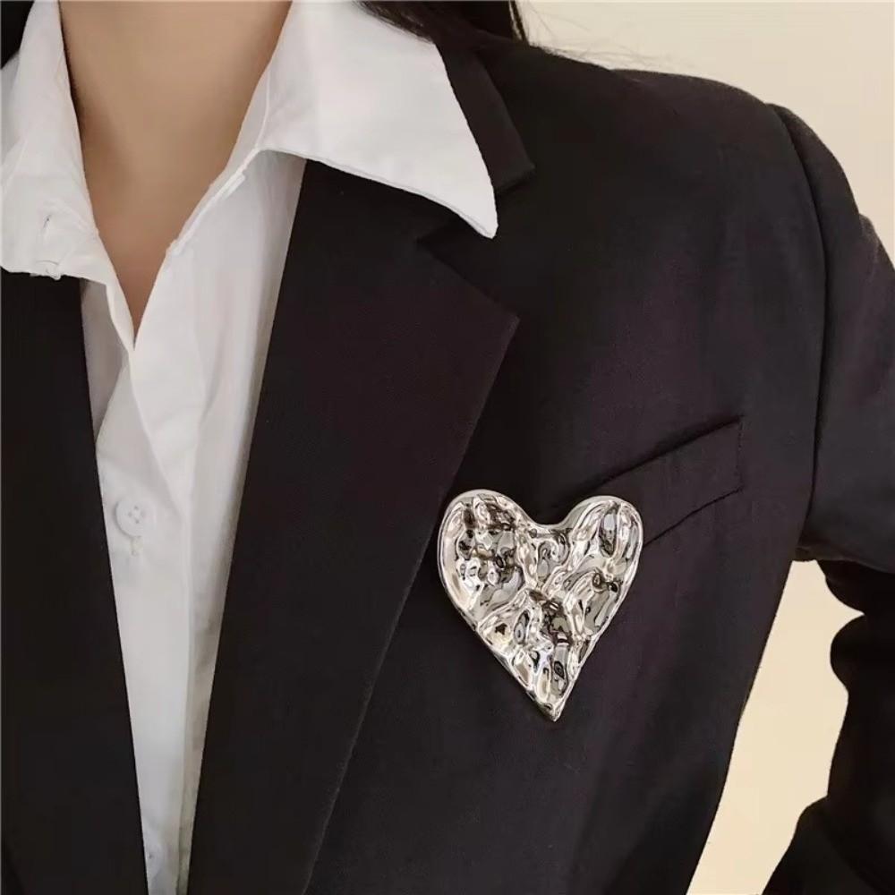 Gold Silver Color Pins Brooch Glossy Pitted Love Brooches  for Fashion Jewelry Gift