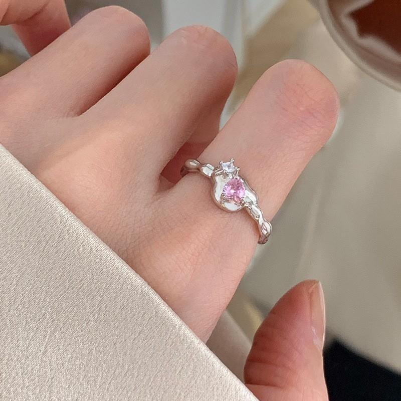 Trendy High-end Moonstone And Zircon Ring With Stylish Wave Pattern Ideal For Modern Ladies