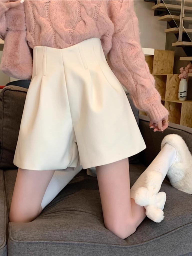 Women's High-Waist Woolen Shorts, Slim & Loose Wide-Leg Pants for Autumn/Winter 2023