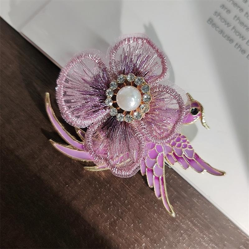 Вышитая брошь в виде птицы и цветка в китайском стиле с жемчугом и стразами