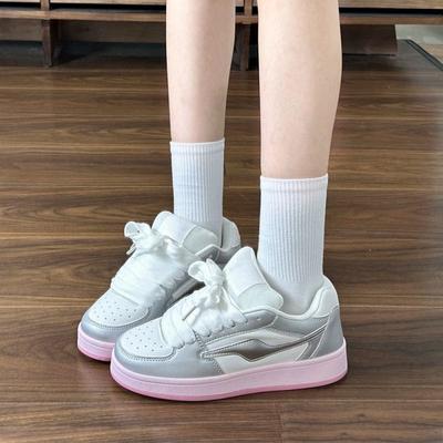 Туфли Dopamine port style на платформе серебристого цвета с эффектом порошка женские ins tide 2024 осень-зима новая универсальная повседневная обувь