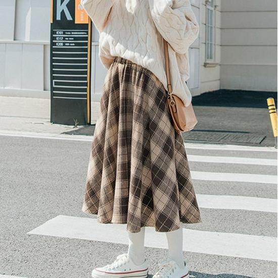 Milk Tea Woolen Plaid A-line Skirt for Autumn/Winter – High Waist, Slimming Midi for Students