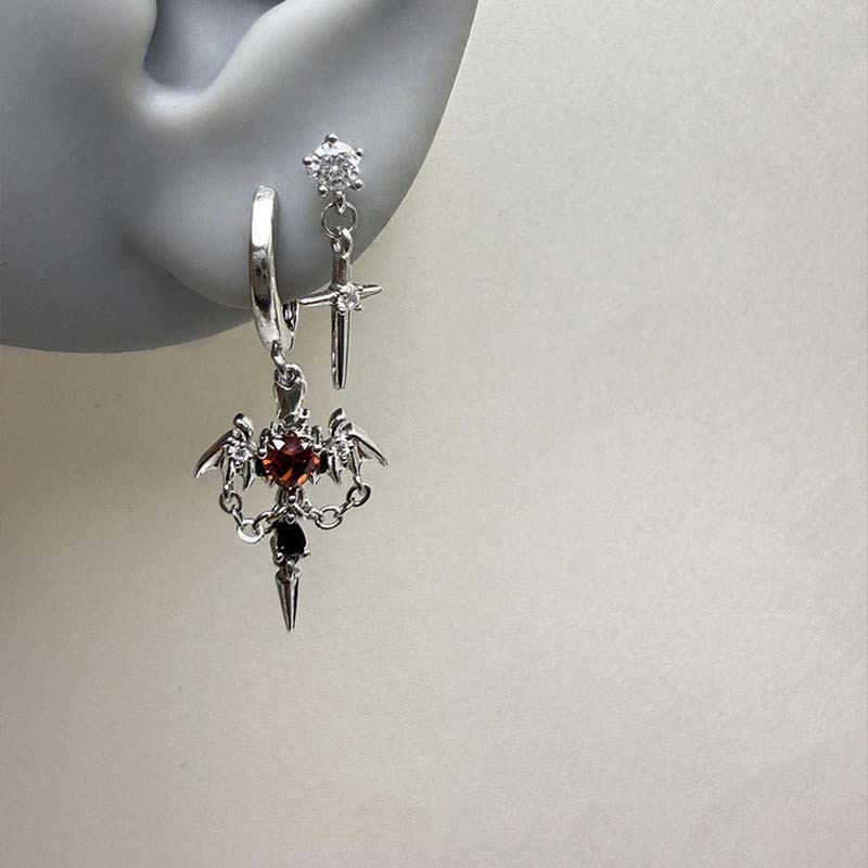 Панк Красные Сердечные Крылья Серьги-подвески с Цирконами для Женщин Мужчин Сладкие Крутые Металлические Кристаллические Серьги-пирсинг Крест Y2K Ювелирные Аксессуары