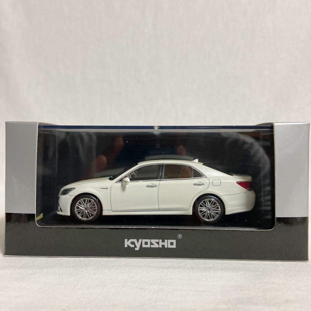 Kyosho масштаб Toyota Crown Hybrid Athlete G Белый перламутровый кристалл 210 серия Миниатюрная модель автомобиля 1/43