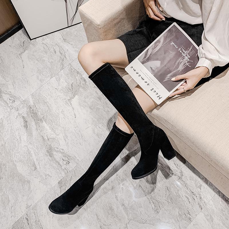 Женские сапоги из эластичной замши длиной до колена на высоком каблуке - Осень/Зима 2024 г. Длинные сапоги с круглым носком