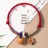 Браслет с красной нитью и пряжкой мира: Амулет из косточки персика и дерева грецкого ореха, подарок для мужчин и женщин