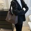 Модная повседневная большая сумка женская 2025 зима новая модная повседневная сумка-тоут модный тренд на плечо сумка-мессенджер
