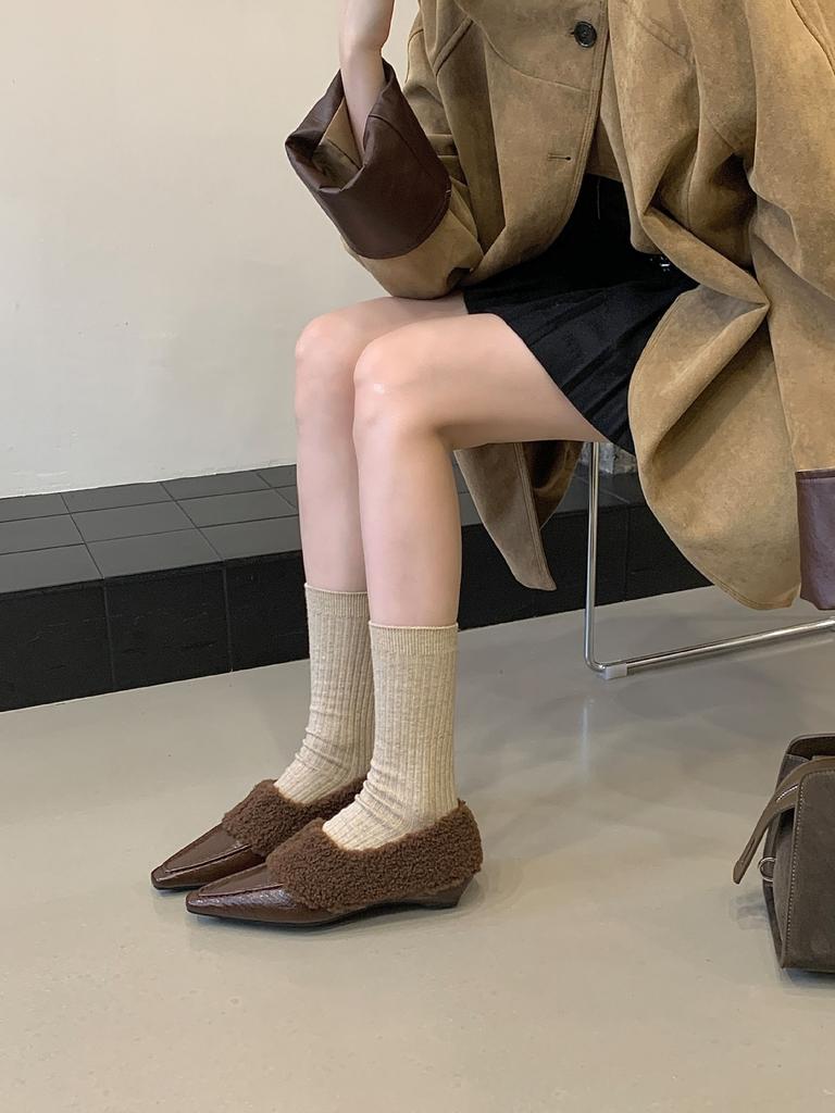 2025 New Autumn and Winter Wool Shoes Flat Bottom Square Head Fashion Shallow Mouth Lamb Wool Single Shoes Women