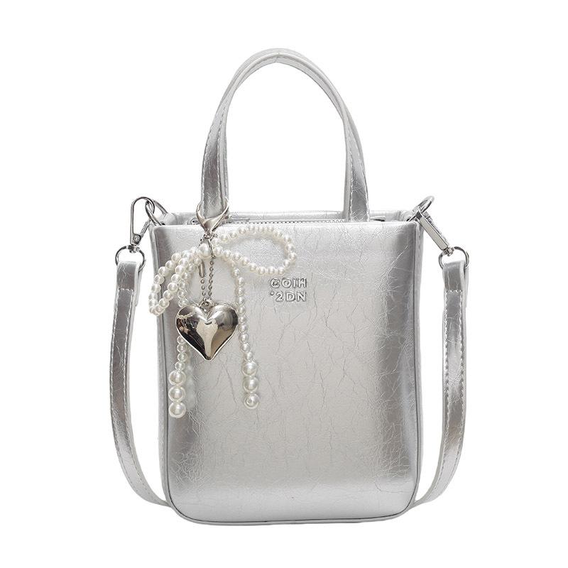 В этом году в тренде популярные повседневные сумки для женщин на осень и зиму 2024 года, новые модные сумки через плечо и переносные сумки-ведра