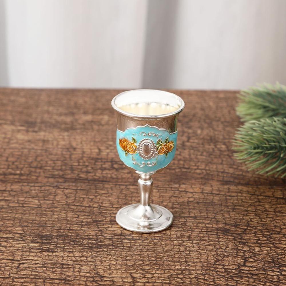 Creative Gold Vintage Wine Glasses Metal Drinkware White Wine Cup European-style Tableware Accessories Cocktail Cup Home Party