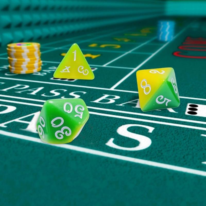 Набор из 7 многогранных акриловых кубиков (кости) для настольных игр, двухцветные, с легко читаемыми цифрами, прочные