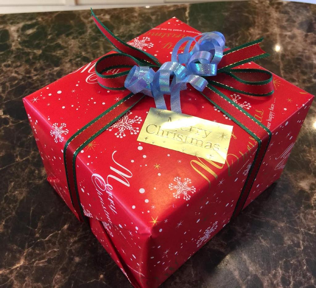 Casio Парные часы в аутентичном наборе из 2 корпусов G-SHOCK, G-Shock и Baby-G, (GA-110-1BJF & BA-110RG-7AJF)