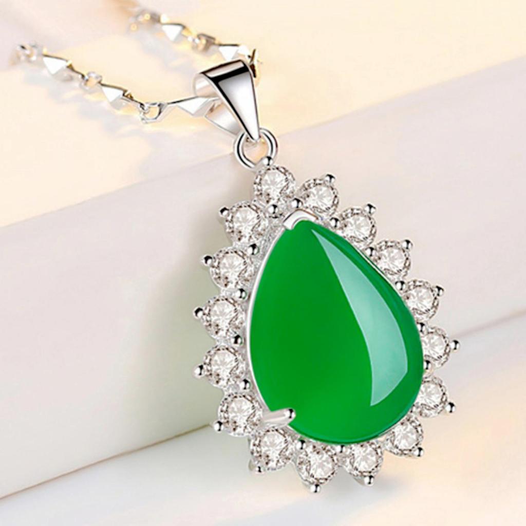 Подвеска Yi Hua Лепесток Зеленый Нефрит и Халцедон Ожерелье на Ключицу