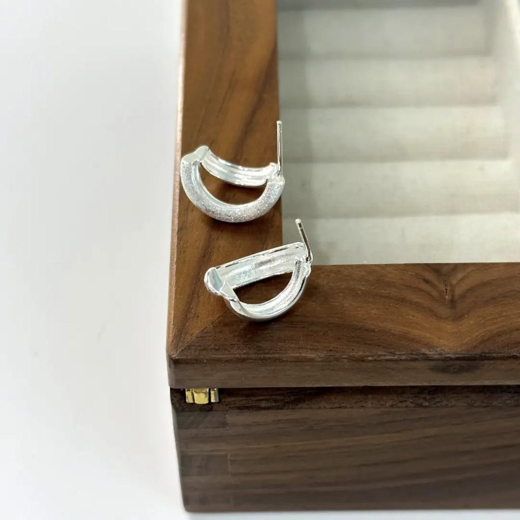 Heavy Industry Earrings Women's Premium Light Luxury Double-layer Frosted Earrings Brushed Curve Trendy Earrings