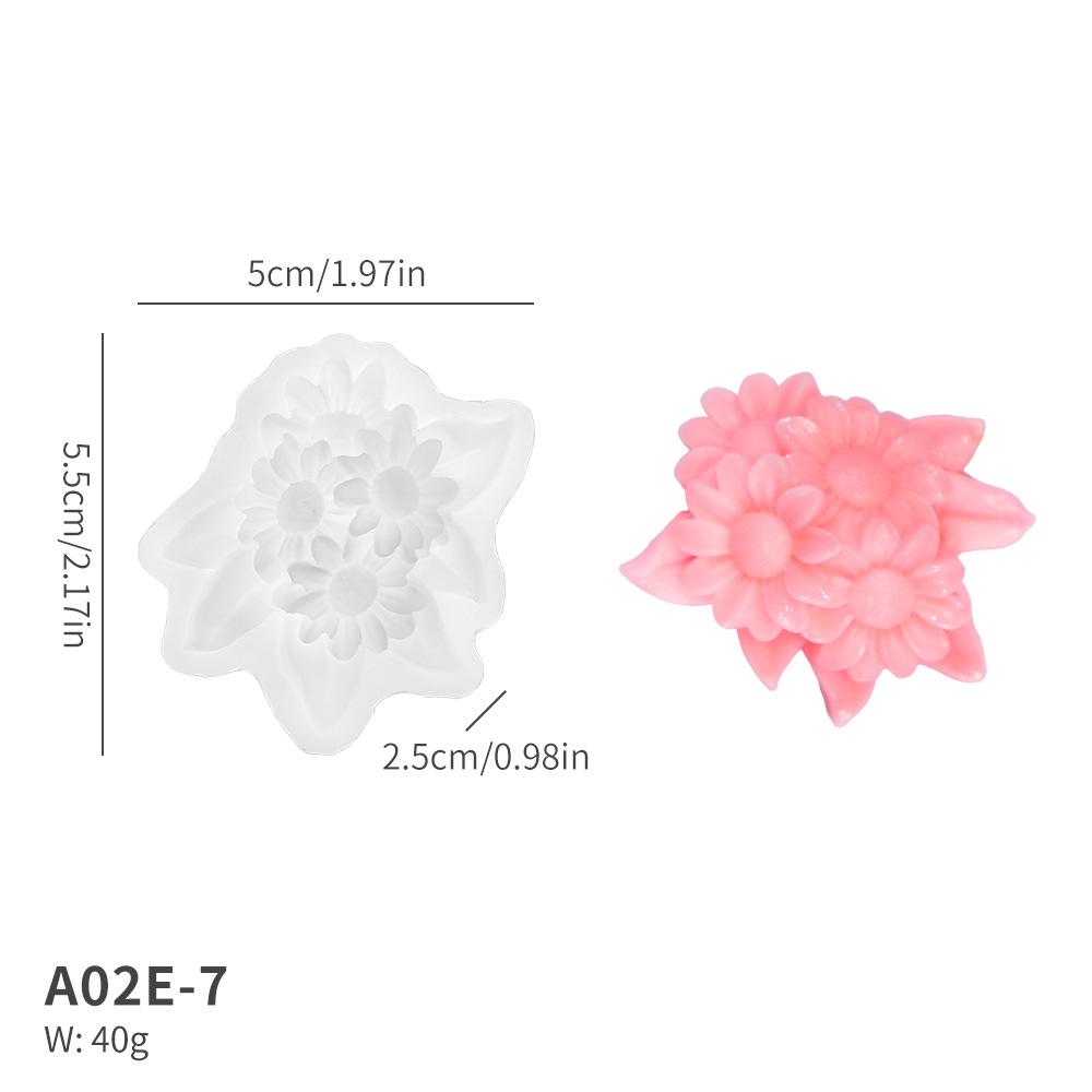 Силиконовая форма для свечи и мыла с ароматом лепестков розы 3D