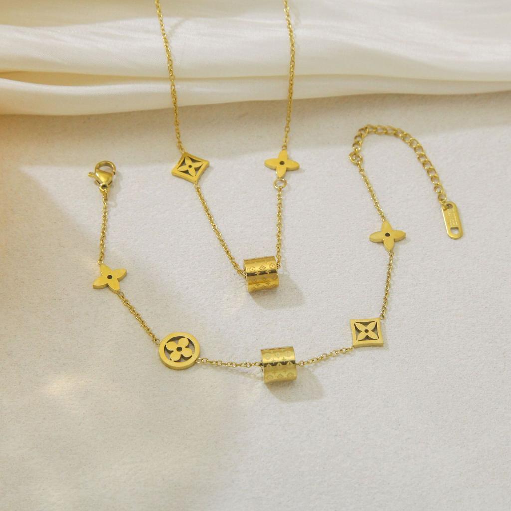 Набор браслета и ожерелья из титановой стали 'Клевер' 2 шт. Подарок 18к золото Модный Элегантный Темперамент Простой и Высококлассный