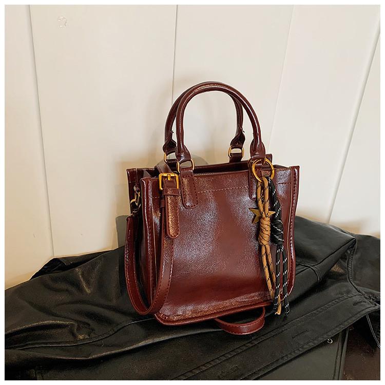 Ielgy High-End Feeling Large-Capacity Bag Commuter Shoulder Messenger Bag Fashion Shoulder Portable Tote Bag