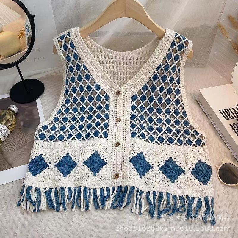 Retro Hook Flower Hollow Out Knitted Vest Cardigan for Women In Autumn Loose and Versatile V-neck Short Top Trendy