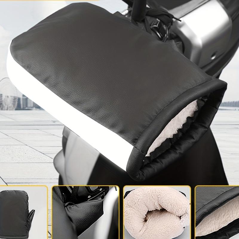 Два комплекта теплых мотоциклетных перчаток, зимние перчатки для руля и защита рук для электровелосипедов.