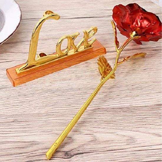 Цветок красной розы с подставкой Love и подарочной коробкой