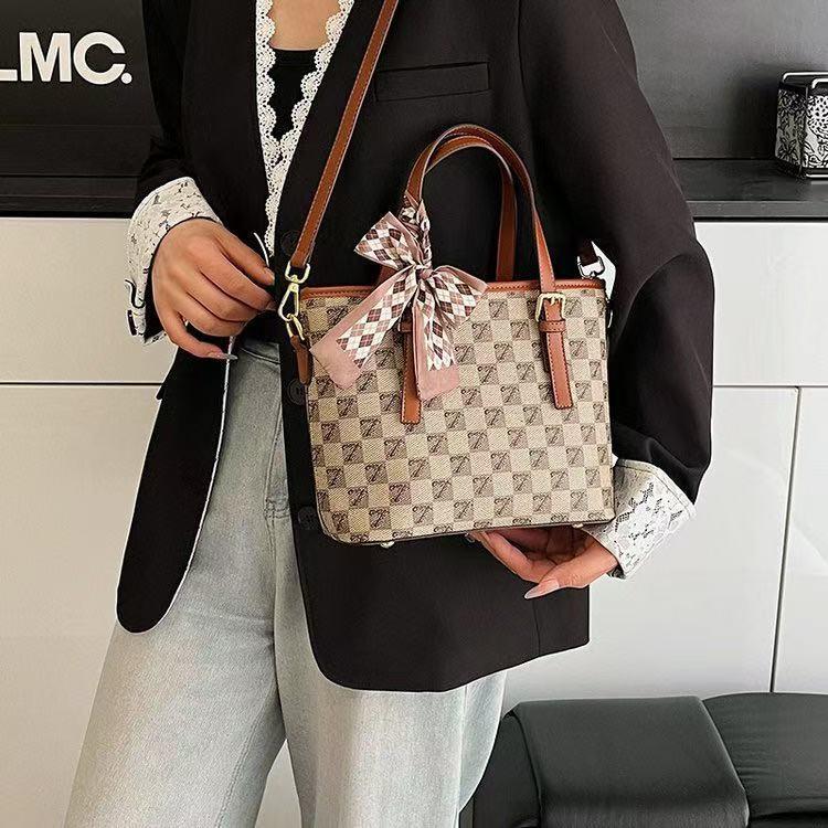 2025 Популярная женская роскошная сумка для поездок на работу: Стильная сумочка и кроссбоди для леди