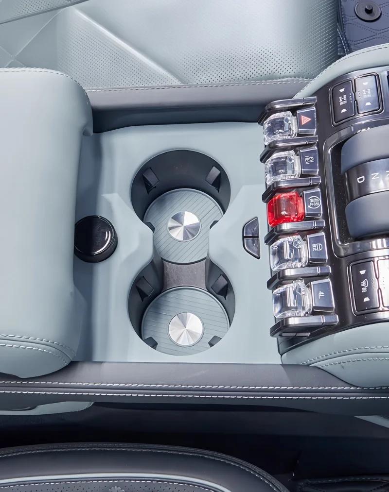 Силиконовая накладка на центральную консоль автомобиля, подходит для BYD Leopard 5 2023-2025, модифицированная защитная накладка на подстаканник центральной консоли автомобиля