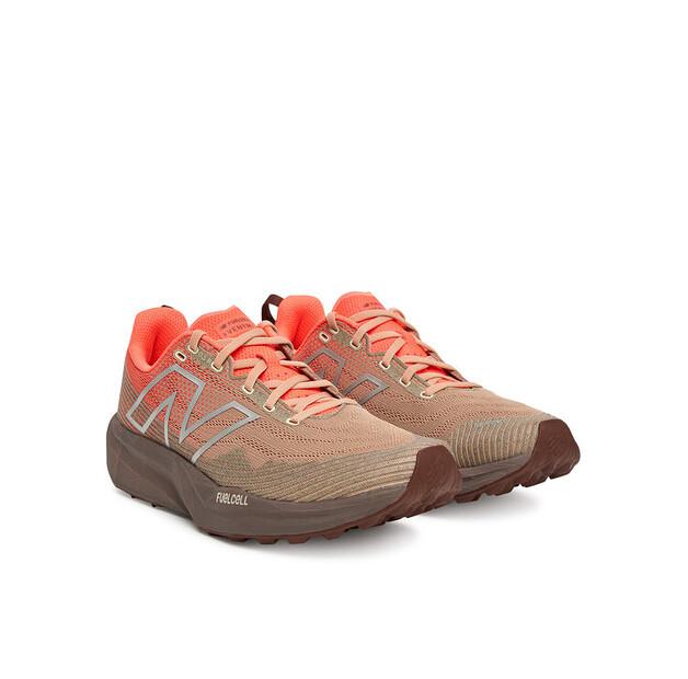 Кроссовки для бега New Balance FuelCell Venym