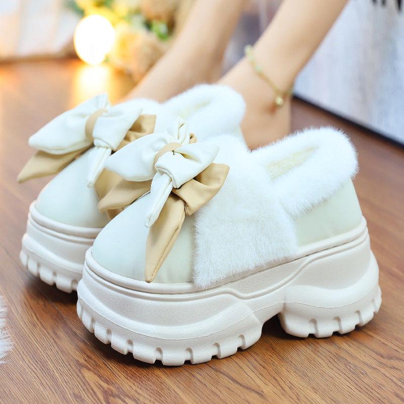 Модные тапочки на высоком каблуке 7,5 см с бантом для дома для женщин 2024 года, осенне-зимние теплые толстые плюшевые шлепанцы, женские водонепроницаемые тапочки на платформе