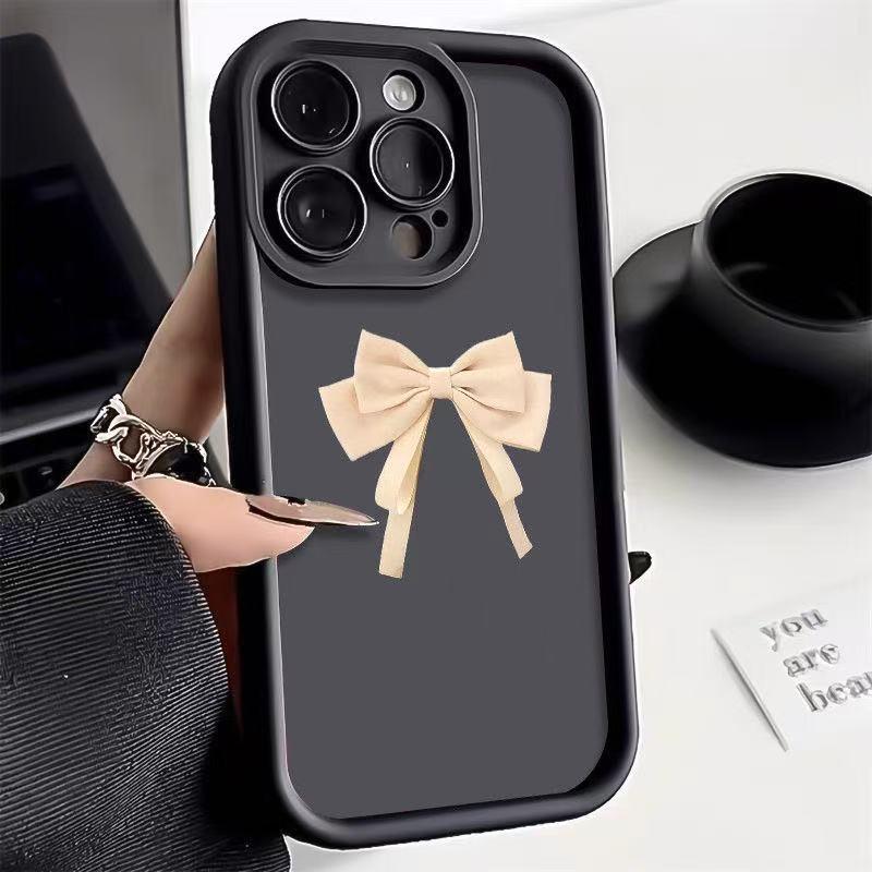 Элегантный белый чехол-бант для iPhone моделей 13/14/15/16E/17/17 Pro Max