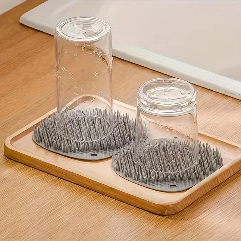Kitchen Multi-functional Brush, Decontamination Oil Resistant Scrubbing Pad Brush Silicone Fruit and Vegetable Cleaning Brush
